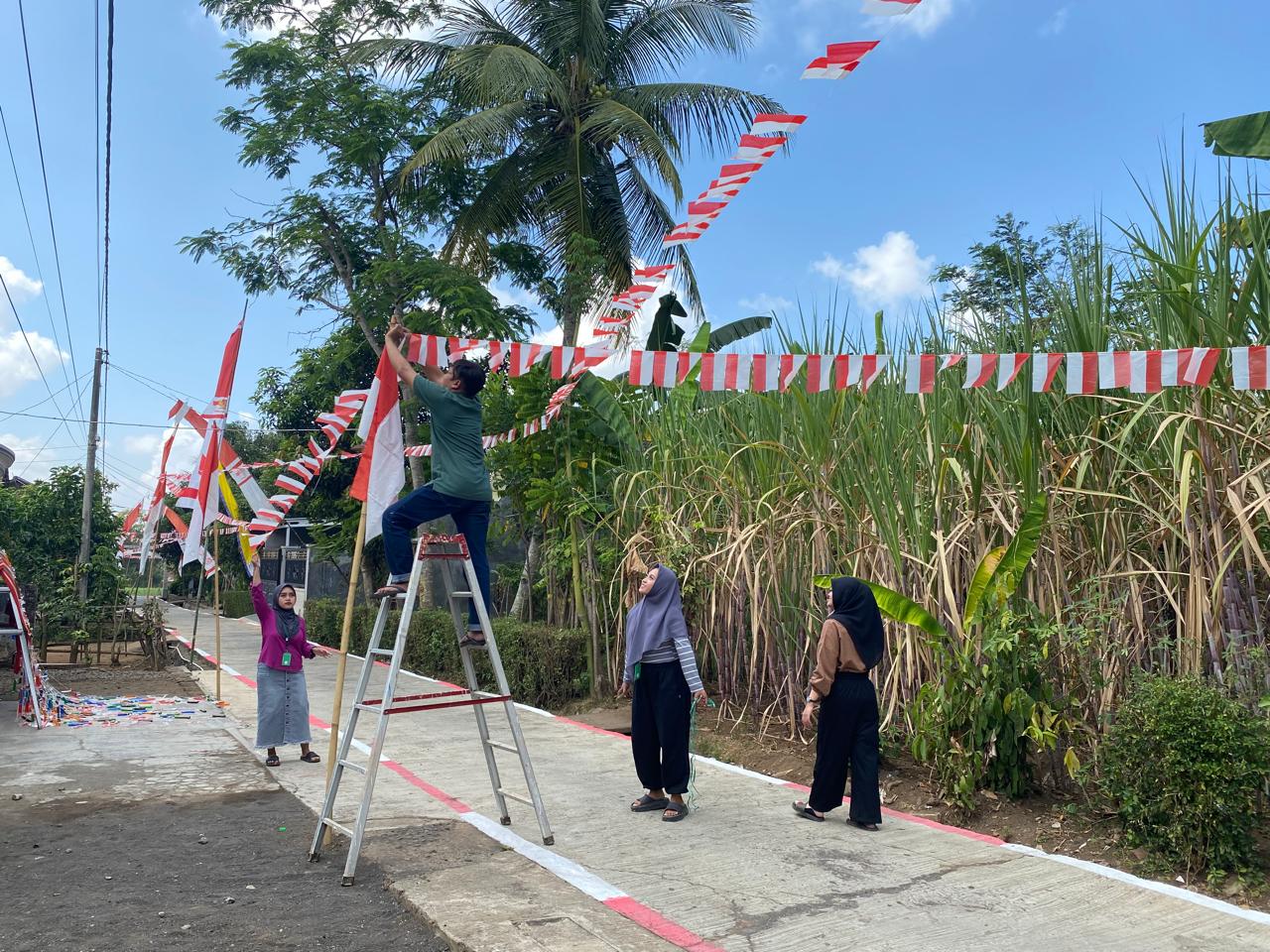 DESA BARAT BERSATU PERSIAPKAN LOMBA KAMPUNG RESIK